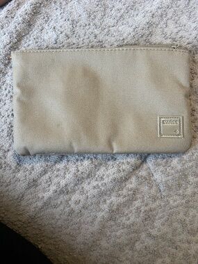 SwissGear Beige Cosmetic Pouch